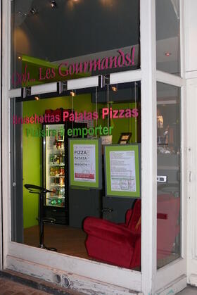 "Photo of Ooh Les Gourmands"